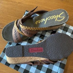 Sketchers strappy sandals